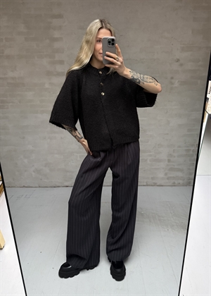 Benuta fluffy knit cardigan Mørkebrun Neo Noir 